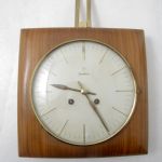 716 5280 WALL CLOCK